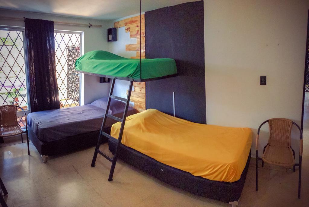 Blackpine Hostel Medellin Room photo
