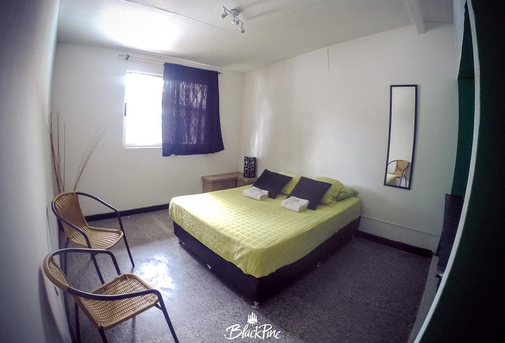 Blackpine Hostel Medellin Exterior photo